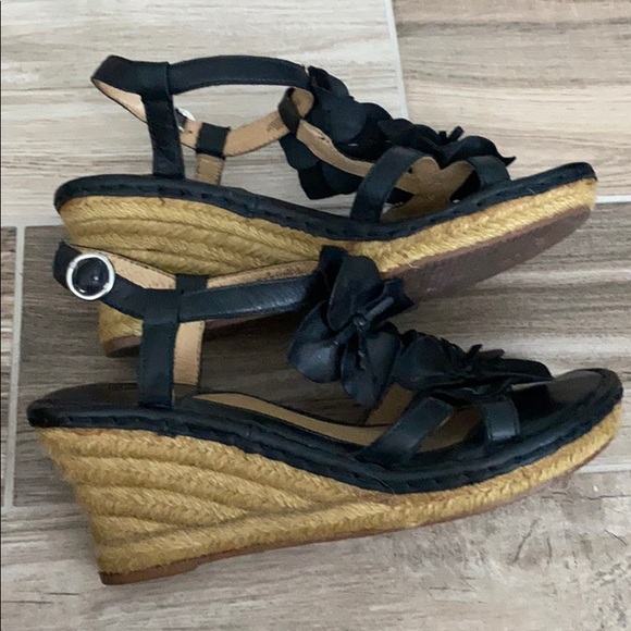 Born Black Flower leather platform! Sz 9 - Picture 5 of 7